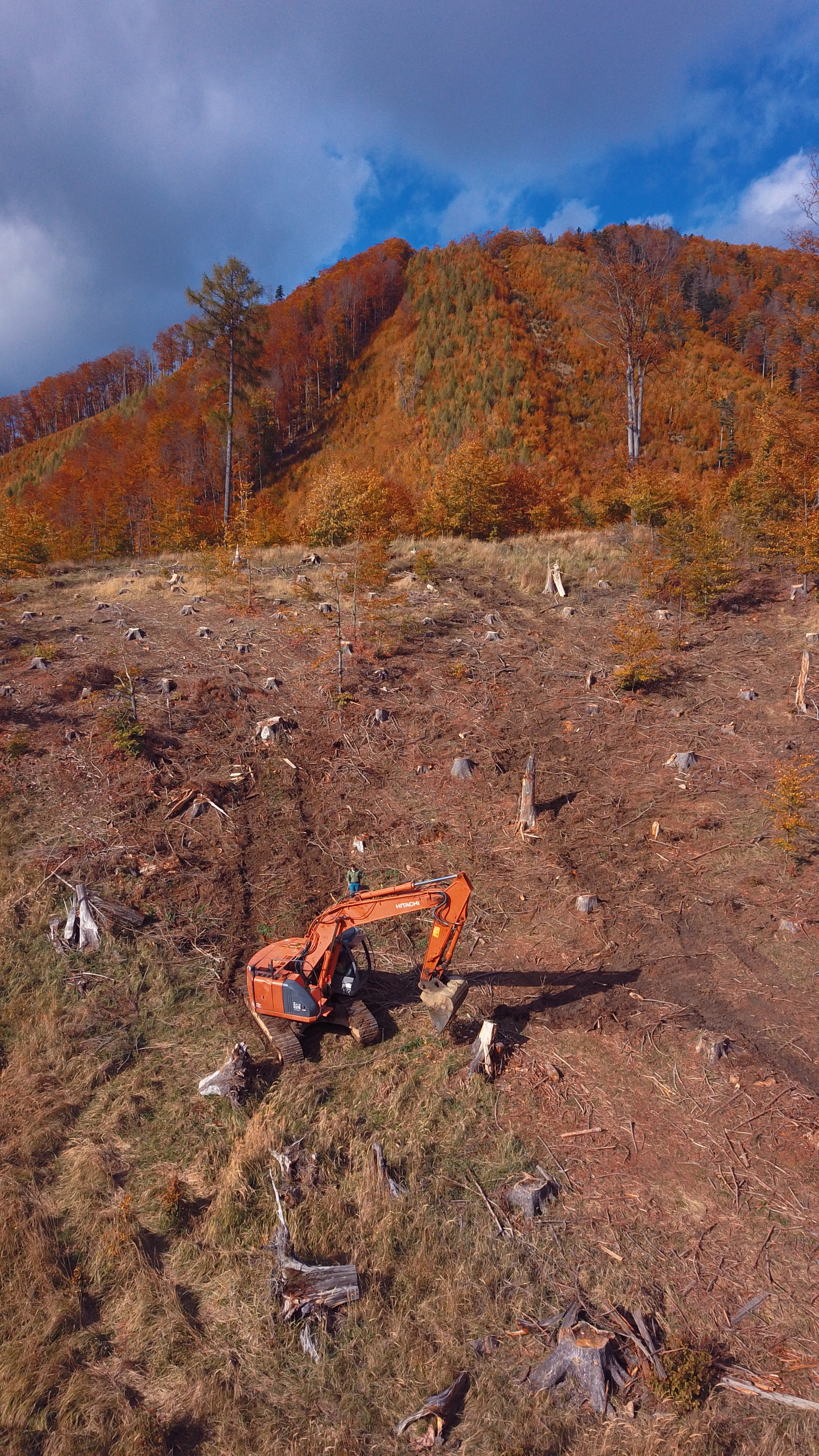 Funkčné vodozádržné opatrenia môžu pomôcť poškodenej krajine. Pre ich realizáciu je ale nutná súčinnosť všetkých zainteresovaných strán